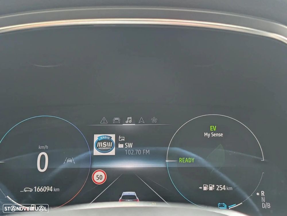 Renault Captur 1.6 E-Tech Plug-In Initiale Paris - 24
