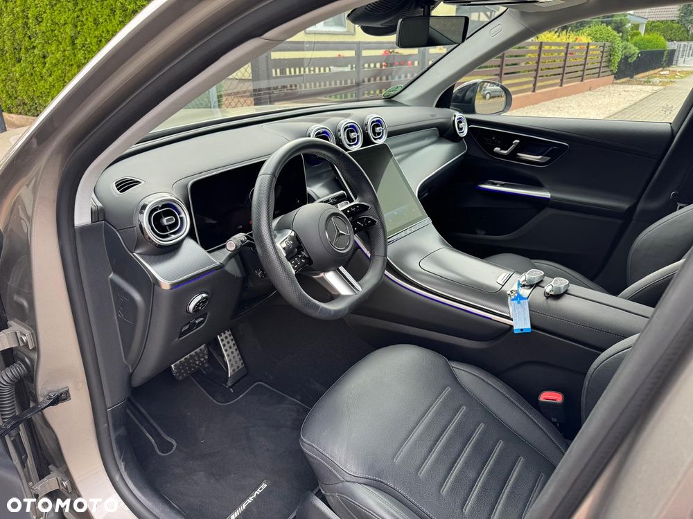 Mercedes-Benz GLC 300 de 4-Matic AMG Line - 8