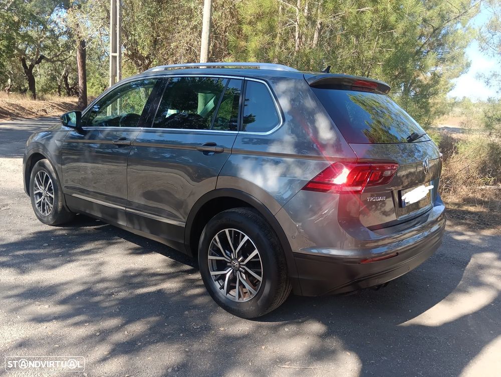 VW Tiguan 1.6 TDI Confortline - 18
