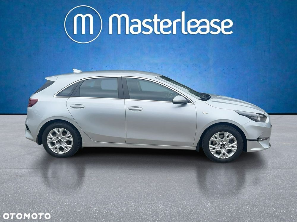 Kia Ceed - 4