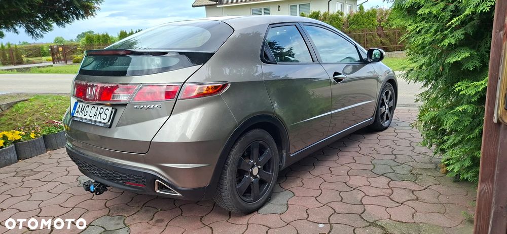 Honda Civic 1.8i-VTEC Sport - 26