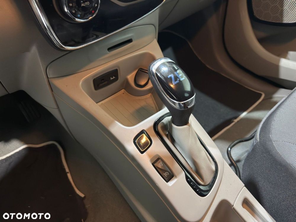 Renault Zoe - 30
