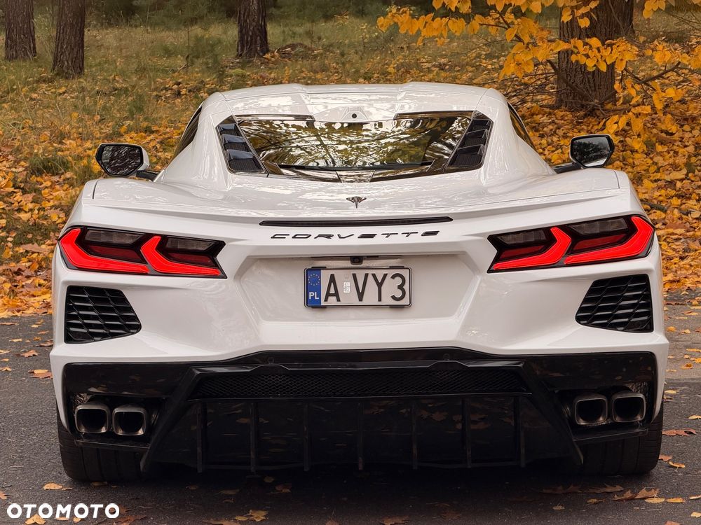 Chevrolet Corvette - 17