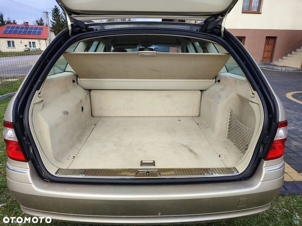 Mercedes-Benz Klasa E 200 Kompressor T Elegance - 17