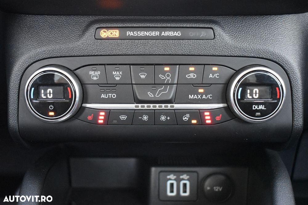 Ford Kuga - 30