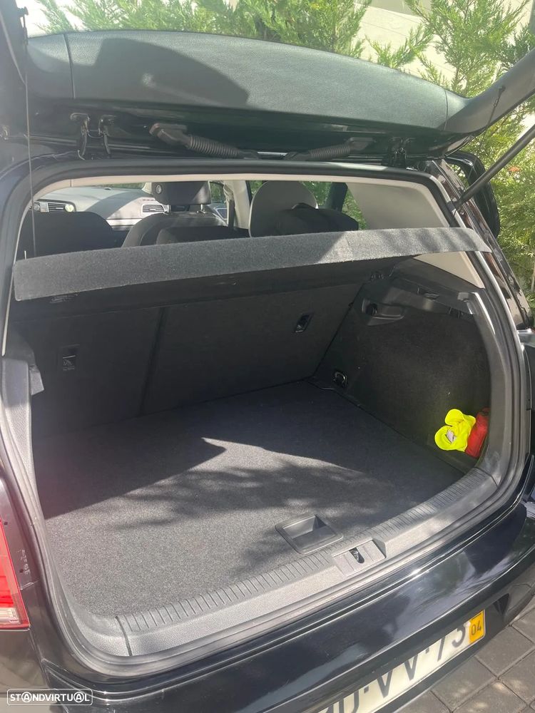 VW Golf 1.6 TDI BlueMotion DSG Comfortline - 11