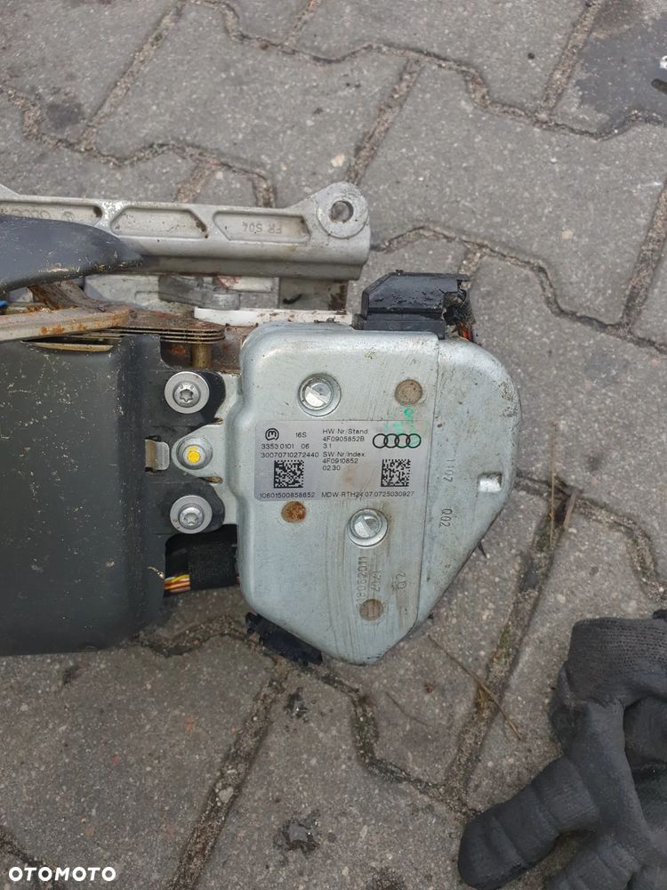 BLOKADA KIEROWNICY AUDI A6 4F0905852B - 3