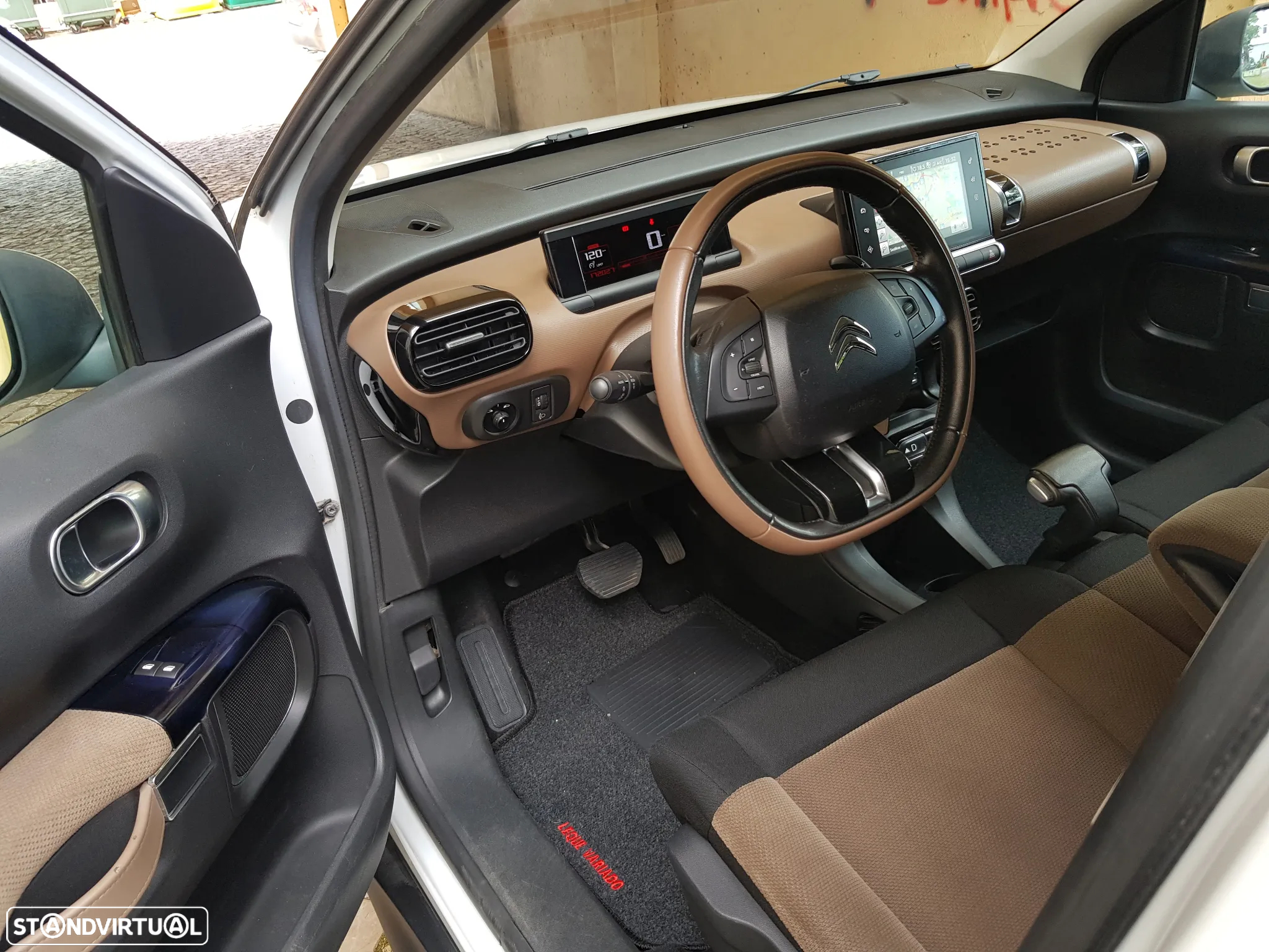 Citroën C4 Cactus 1.6 e-HDi Feel J17 ETG6 - 13