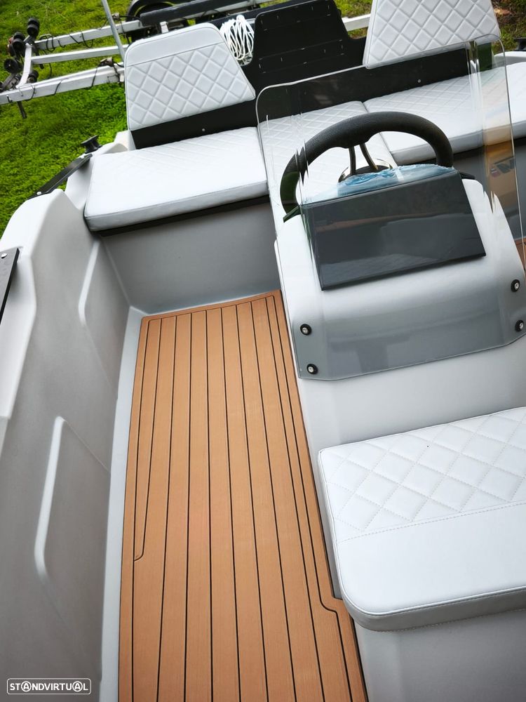 SeaStorm Boat SeaStorm 14 HDPE - 18