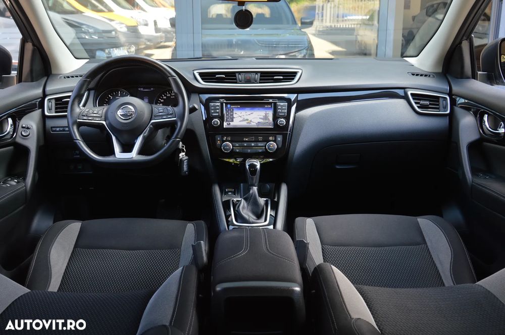 Nissan Qashqai 1.6 DCI Xtronic ACENTA - 18