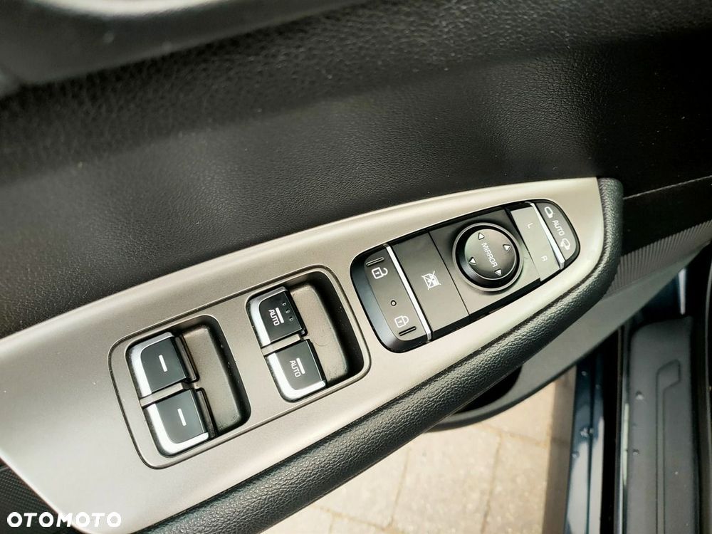 Kia Optima - 32
