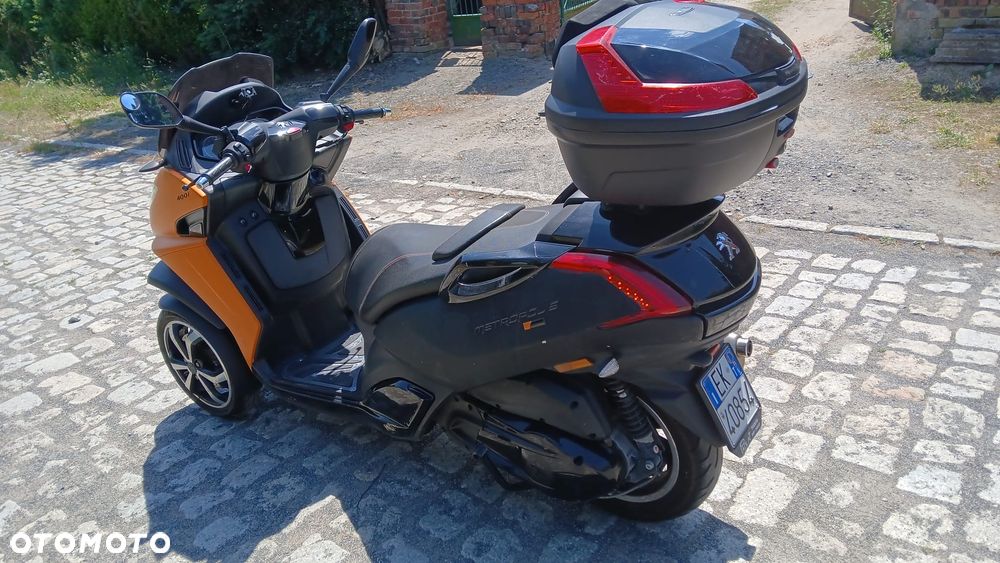 Peugeot Metropolis - 4