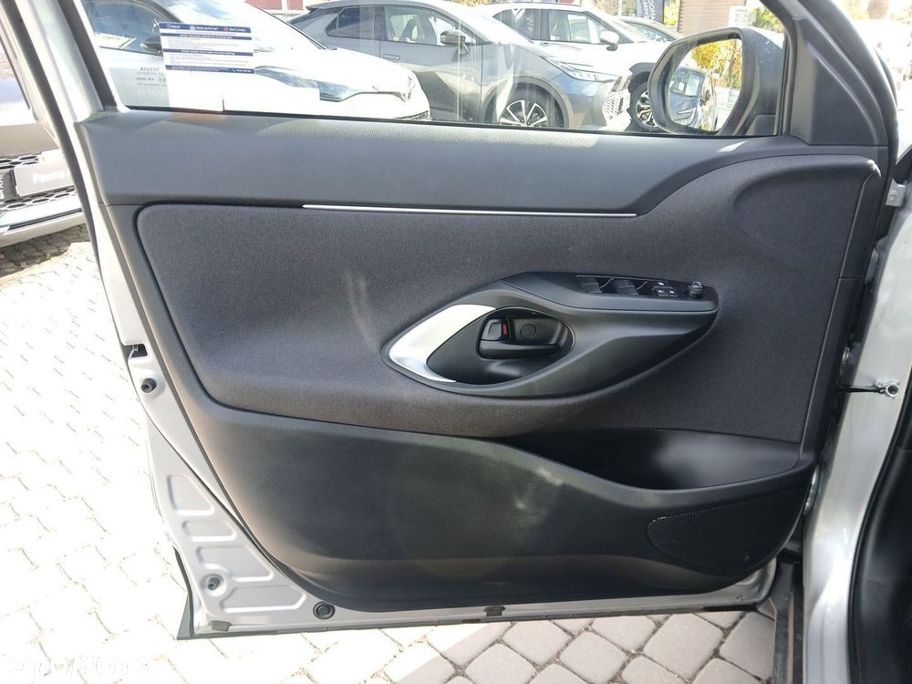 Toyota Yaris Cross Hybrid 1.5 Comfort - 21