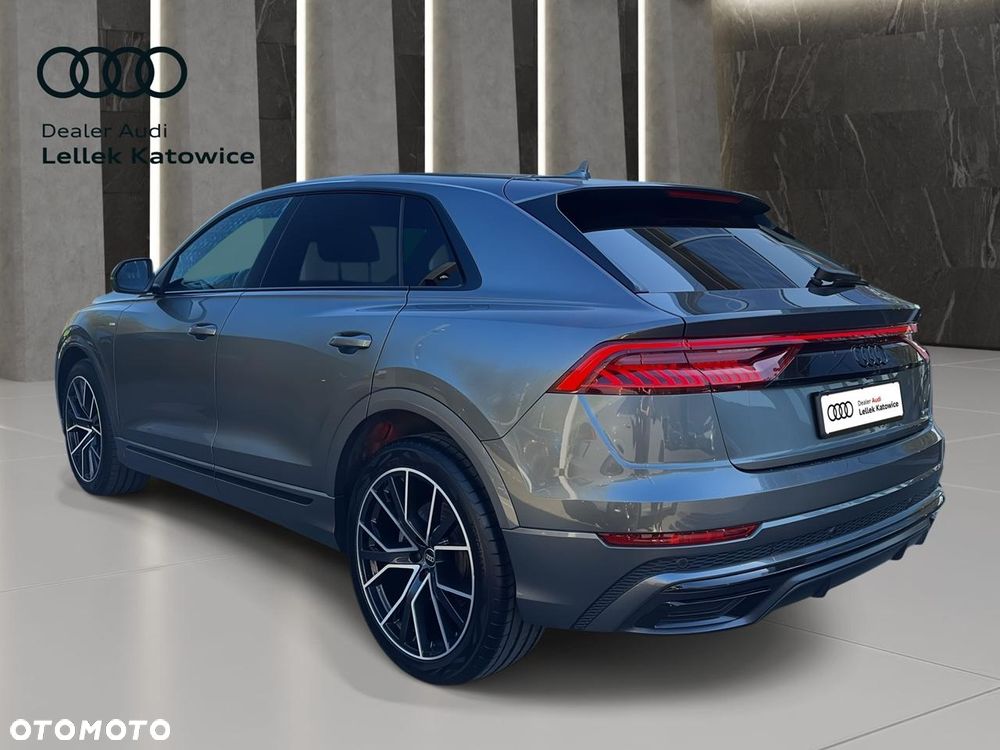 Audi Q8 - 7