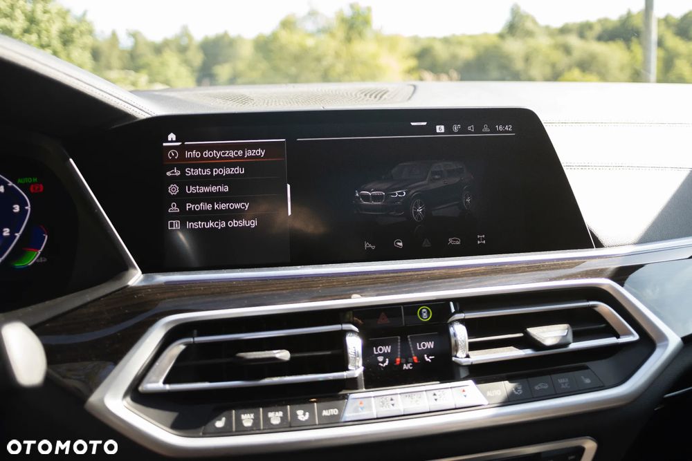 BMW X5 xDrive40i - 11