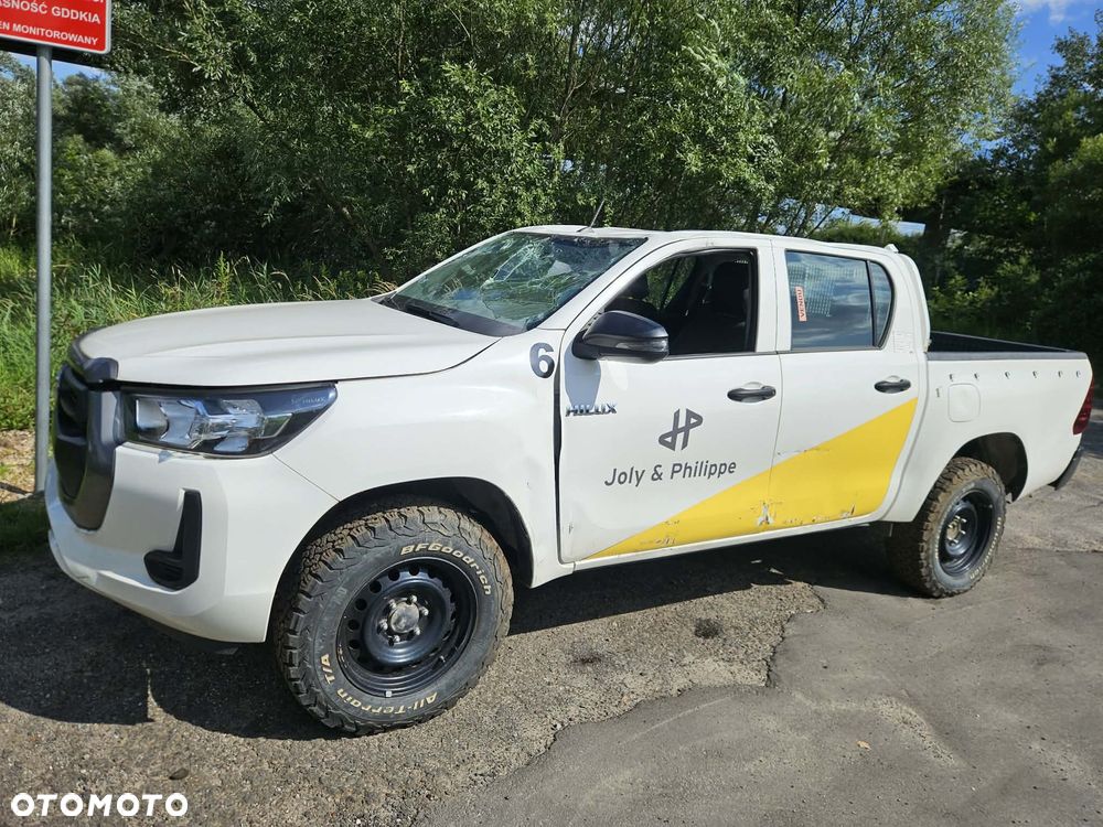 Toyota Hilux - 5
