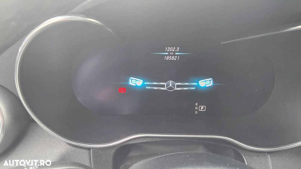 Mercedes-Benz GLC 220 d 4MATIC 9G-TRONIC - 38