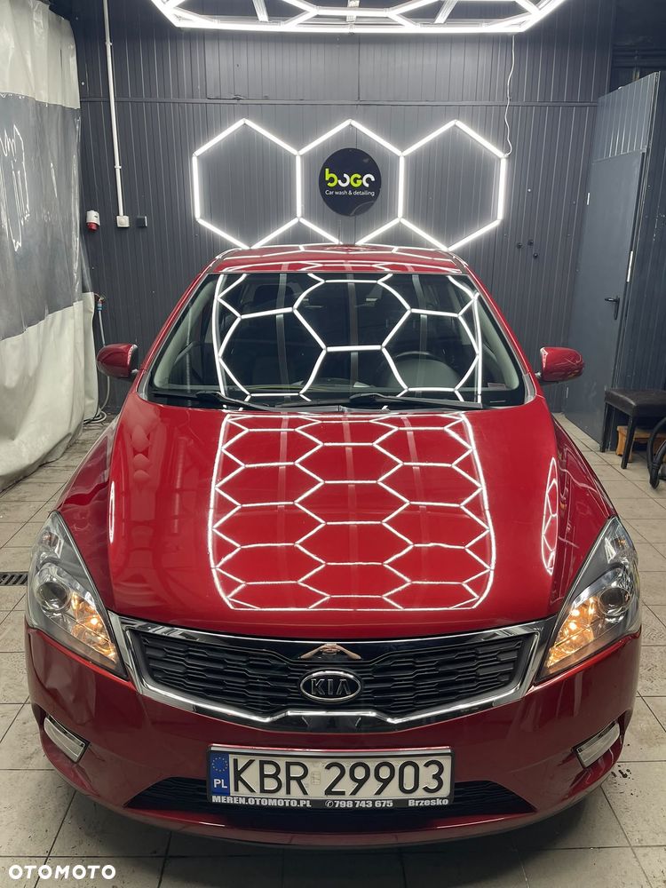 Kia Ceed - 15