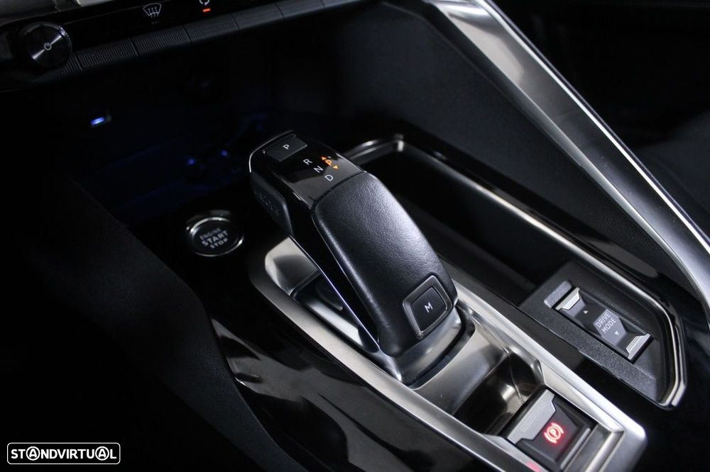Peugeot 3008 1.5 BlueHDi Allure Pack EAT8 - 30