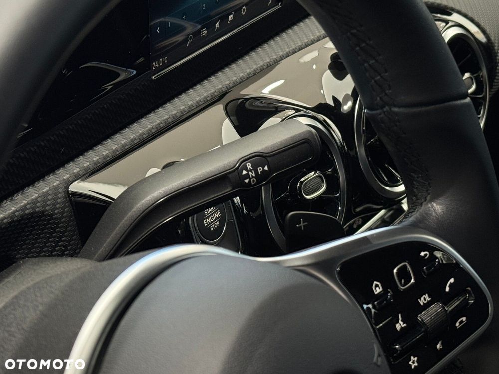 Mercedes-Benz CLA - 9