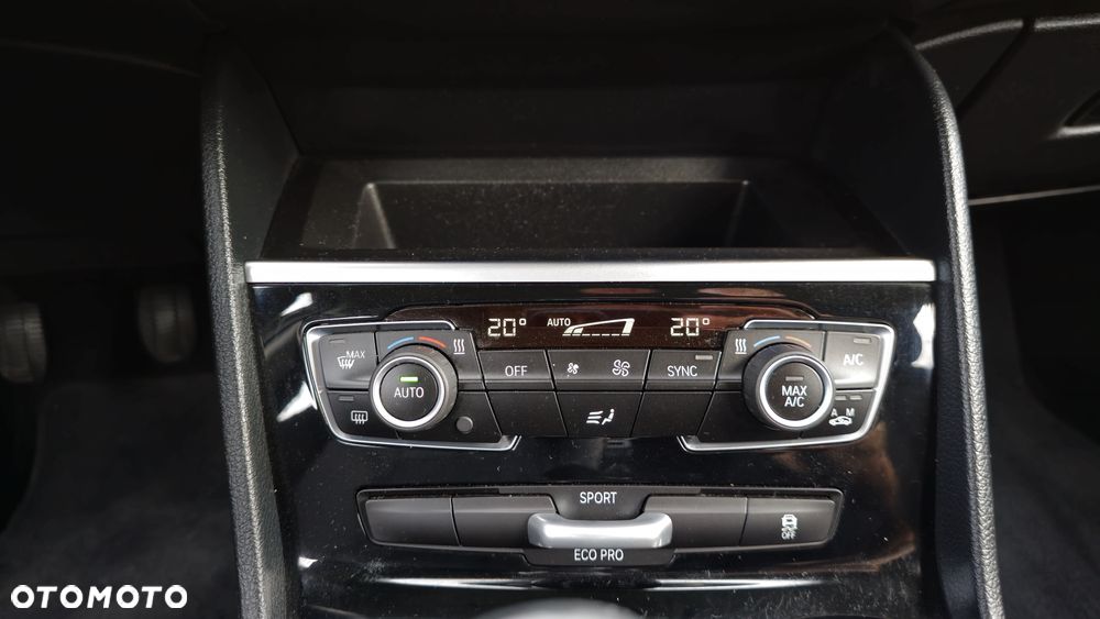 BMW Seria 2 216i Active Tourer - 16