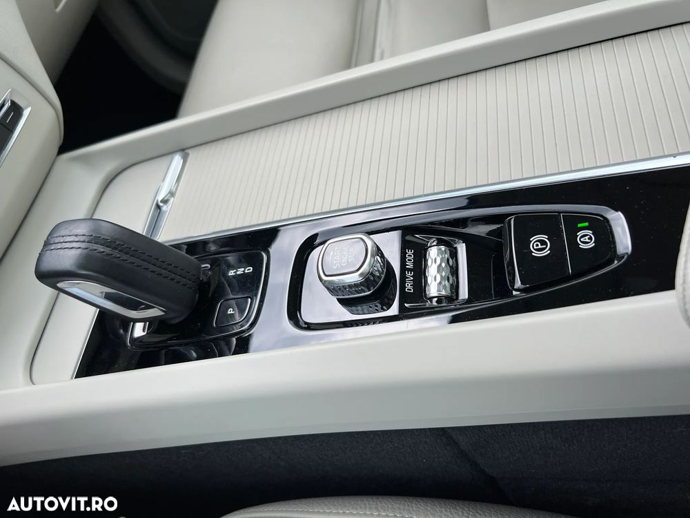 VOLVO XC60 2019 — imagine 6