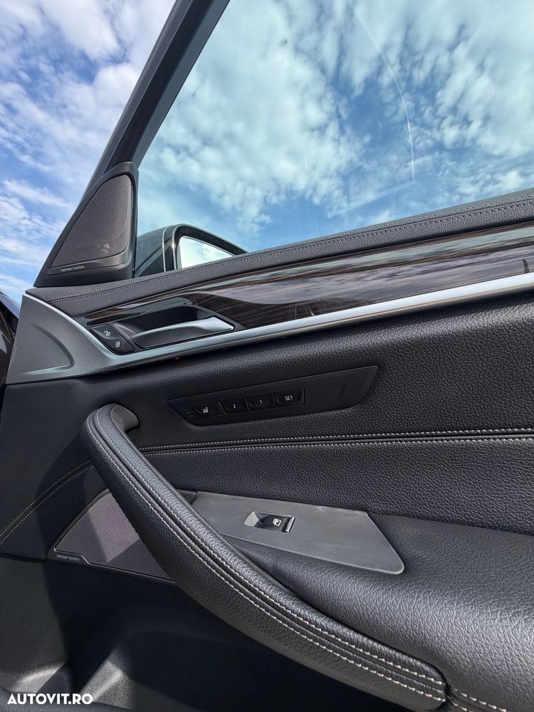 BMW Seria 5 530e xDrive AT PHEV - 7
