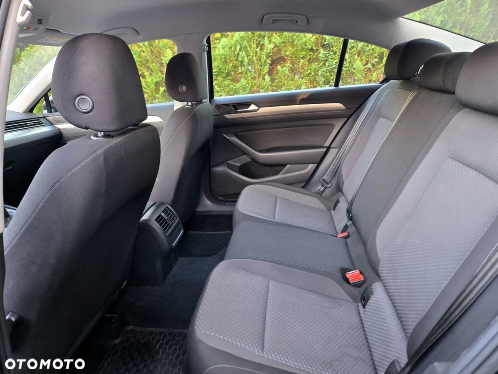 Volkswagen Passat 1.5 TSI EVO Business - 8