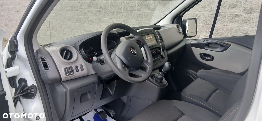 Renault Trafic - 19