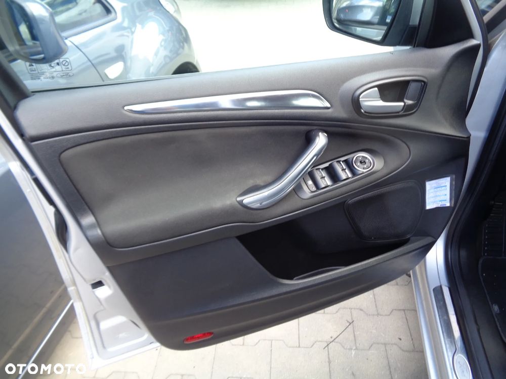 Ford Galaxy 2.0 Titanium - 6