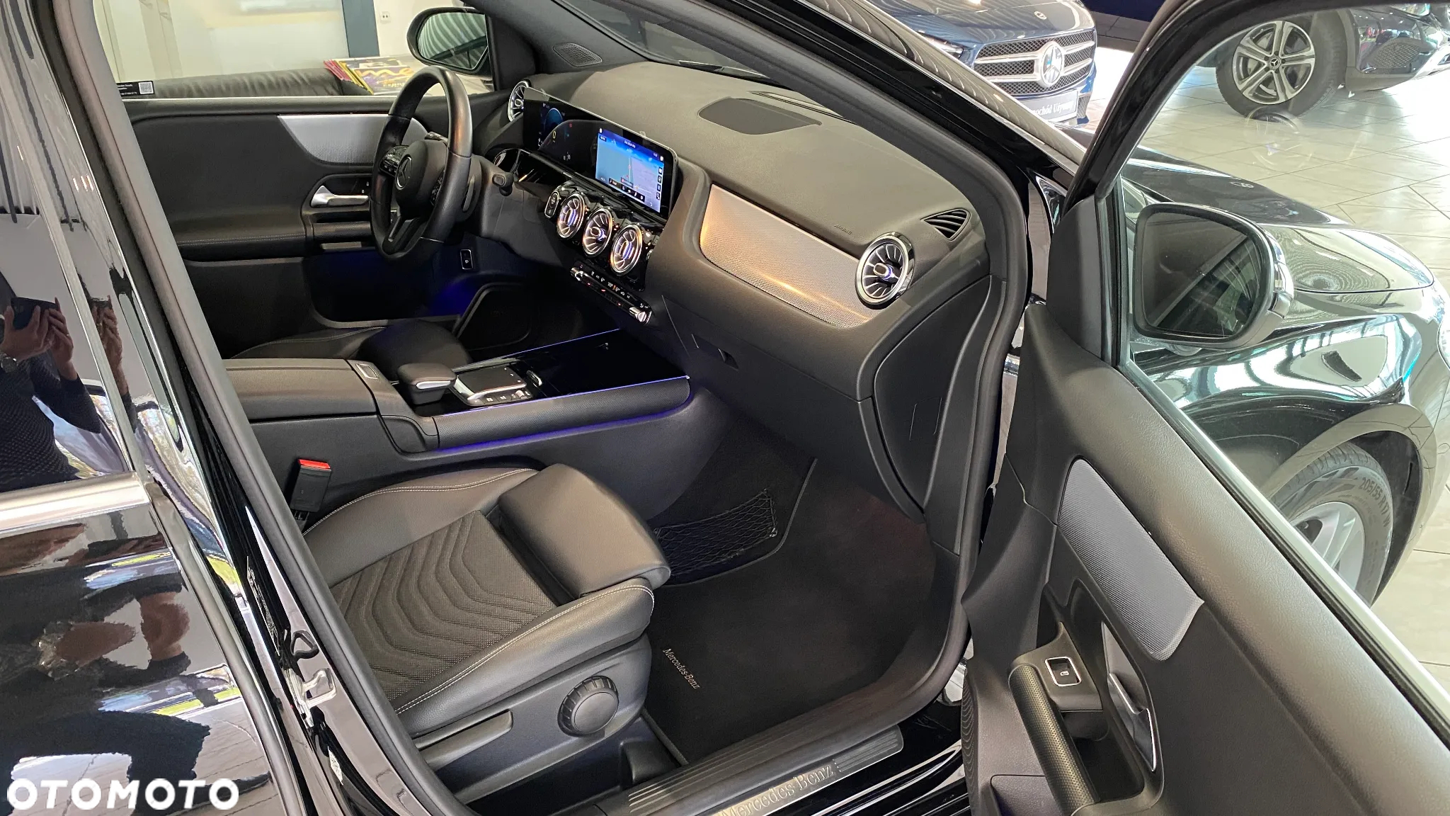 Mercedes-Benz Klasa B 180 d Style 7G-DCT - 31