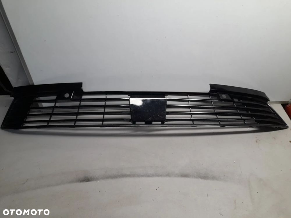 OPEL ASTRA L VI KRATKA ŚRODKOWA ZDERZAKA PRZÓD 9839979680 - 1