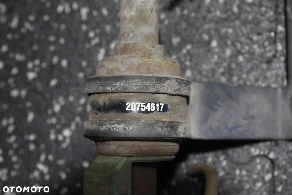 # VOLVO FH12 FH13 FH 12 13 POMPKA OGRZEWANIA POSTOJOWEGO WEBASTO 20754617 - 2