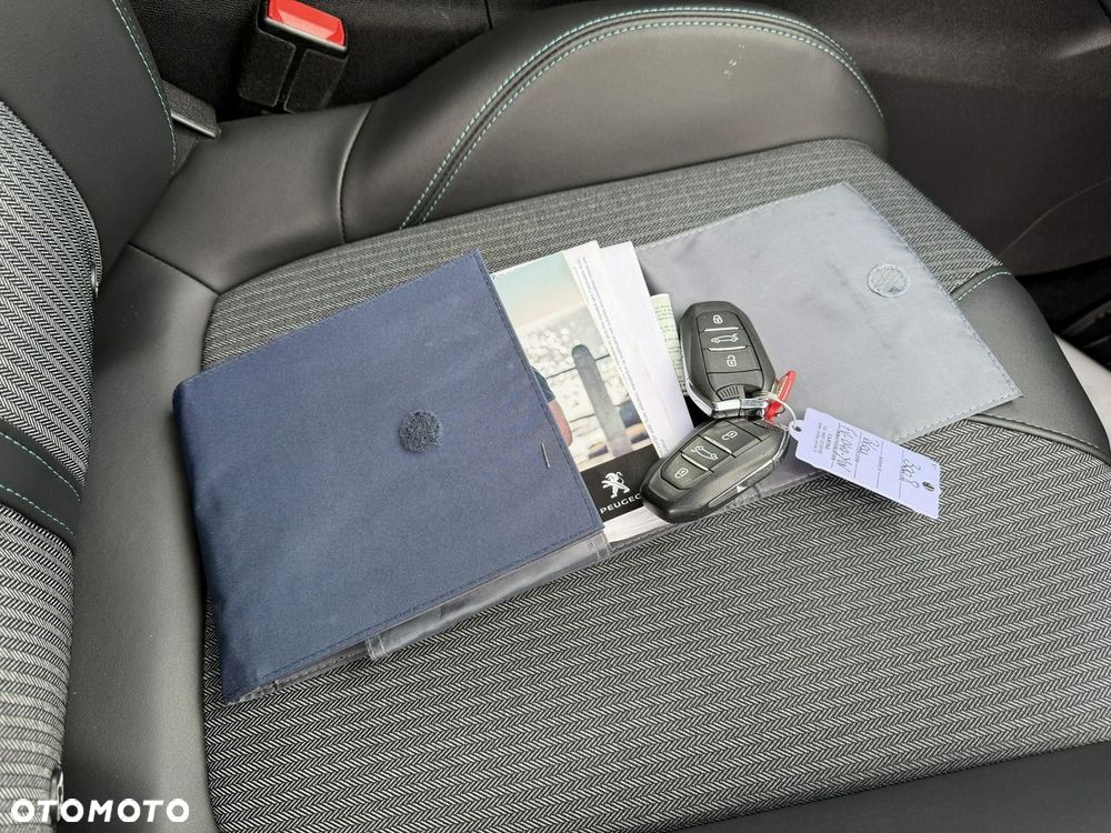 Peugeot 3008 BlueHDi 130 Stop & Start EAT8 Allure Pack - 35