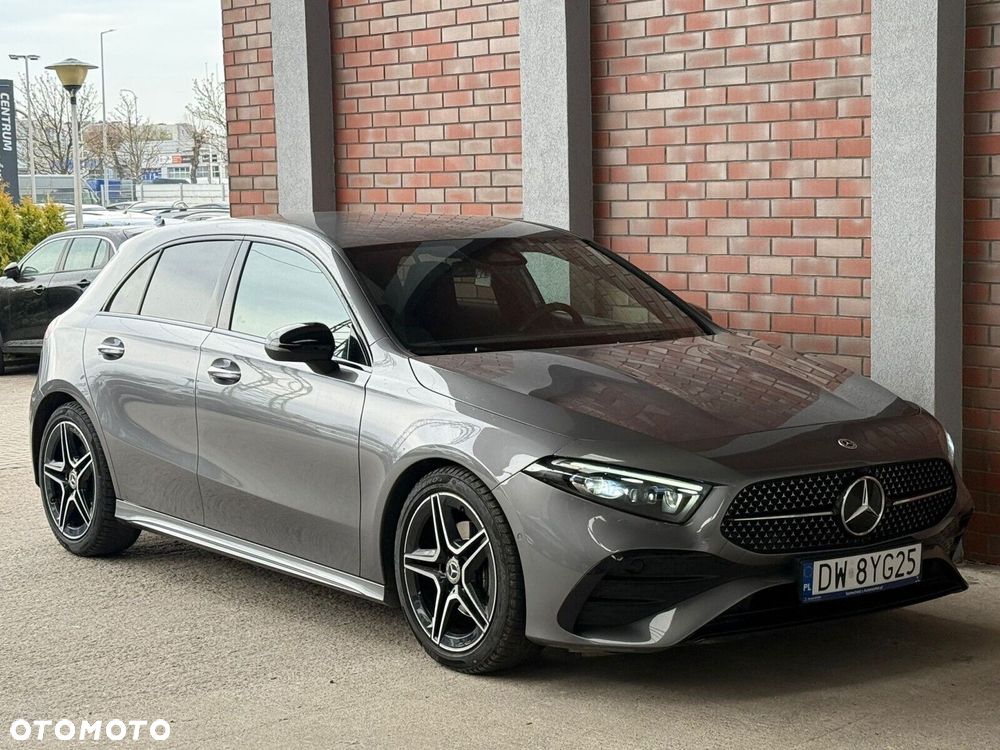 Mercedes-Benz Klasa A 180 AMG Line 7G-DCT - 3