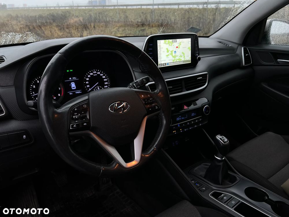 Hyundai Tucson 1.6 GDI BlueDrive Comfort 2WD - 24