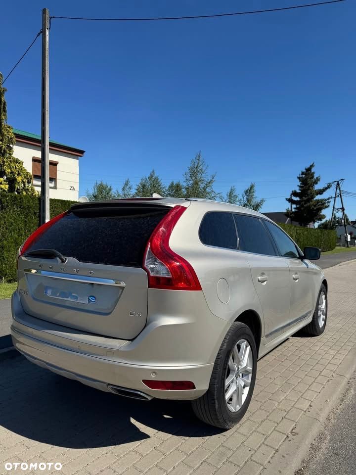 Volvo XC 60 D4 Geartronic Summum - 8