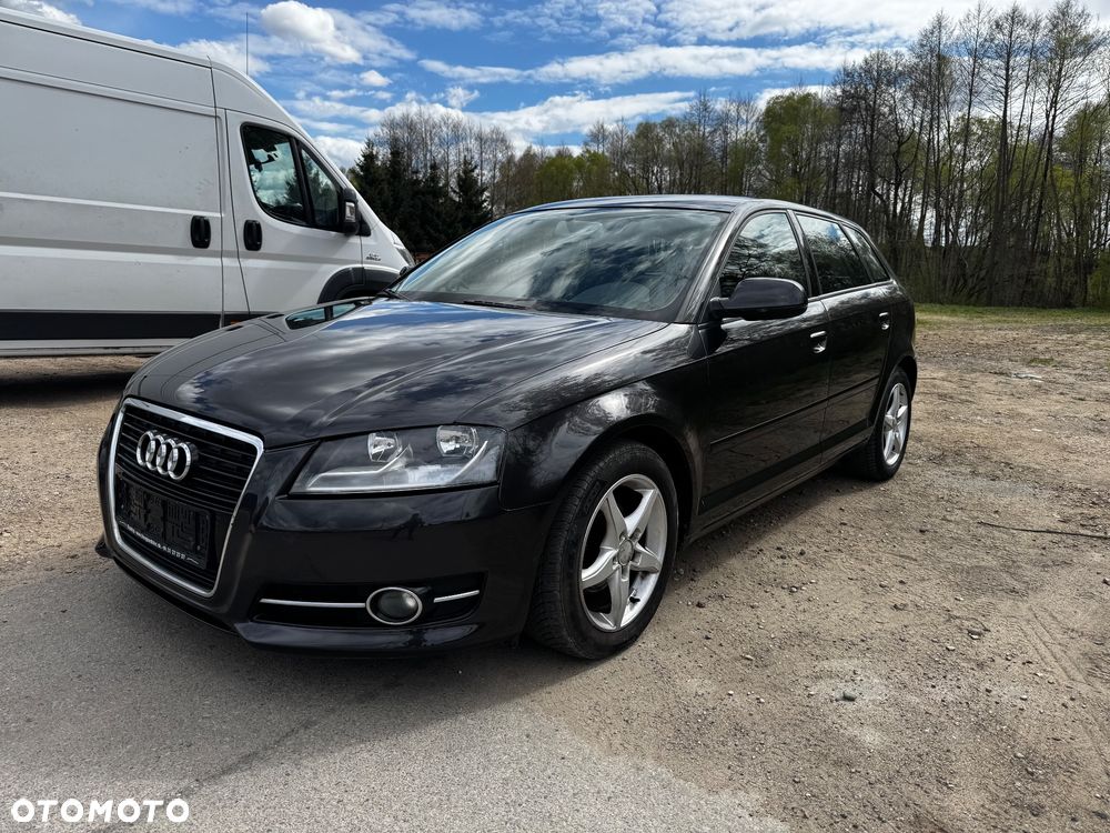 Audi A3 Sportback 1.6 Ambiente - 19