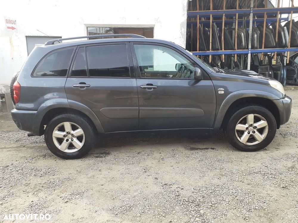 Dezmembrari dezmembrez  Toyota RAV 4 II 2.0 D 2003-2006 - 5