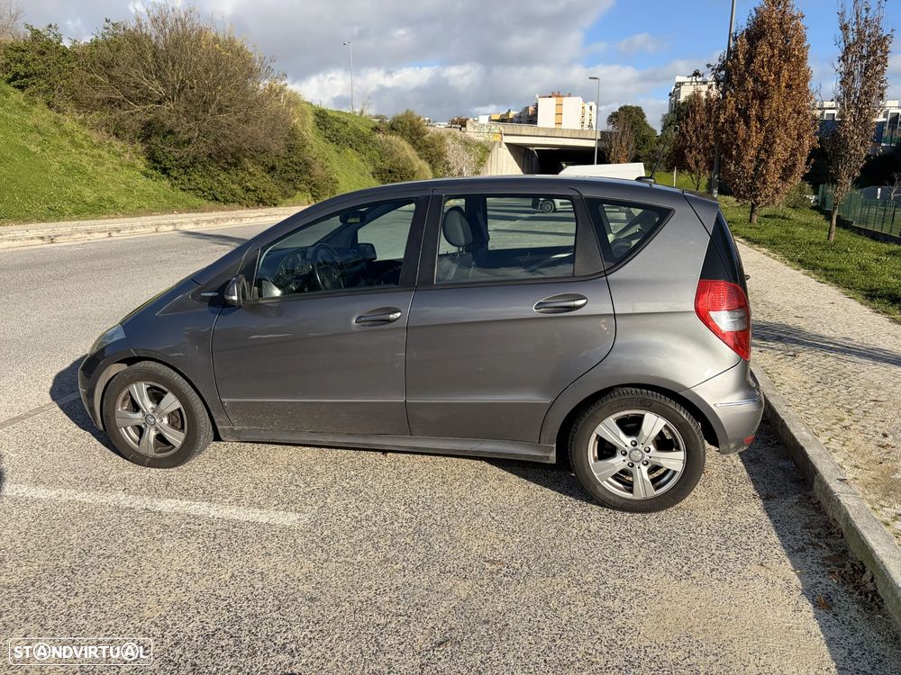 Mercedes-Benz A 150 Avantgarde Automatic - 3