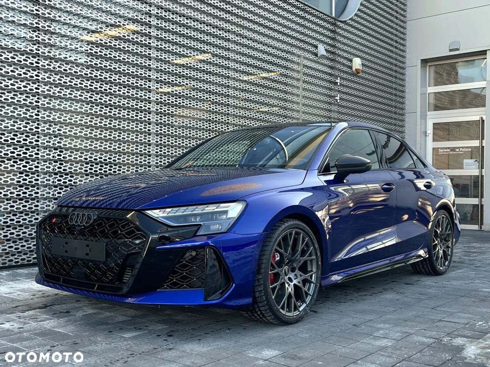Audi RS3 Limousine - 6