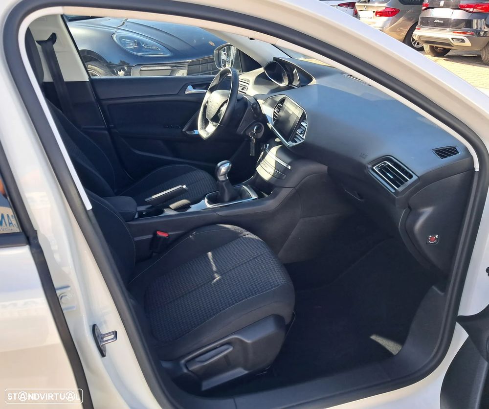 Peugeot 308 SW 1.2 PureTech Active J17 - 15