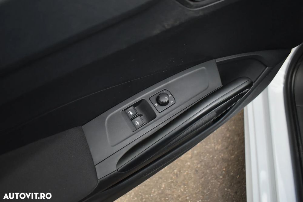 Skoda Fabia 1.0 TSI 110 CP Ambition - 11