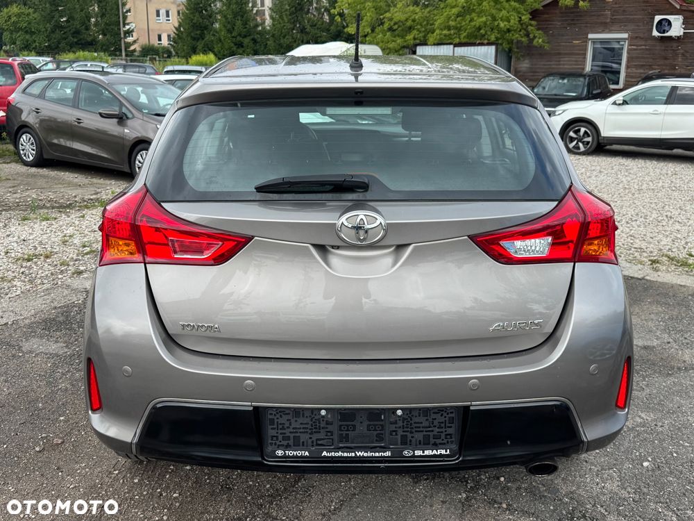 Toyota Auris 1.6 Life+ - 8