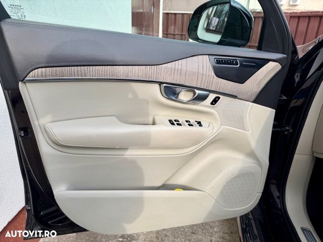 Volvo XC 90 - 11