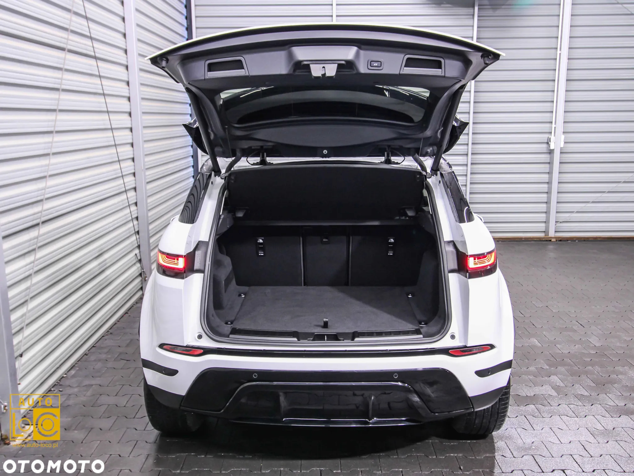 Land Rover Range Rover Evoque P200 R-Dynamic HSE - 13