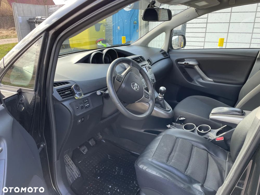 Toyota Verso 1.8 Sol 7os - 13
