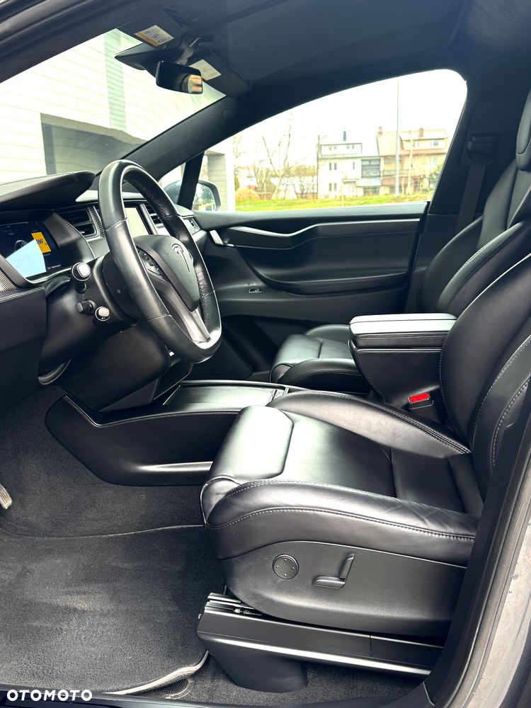 Tesla Model X Long Range Plus - 18