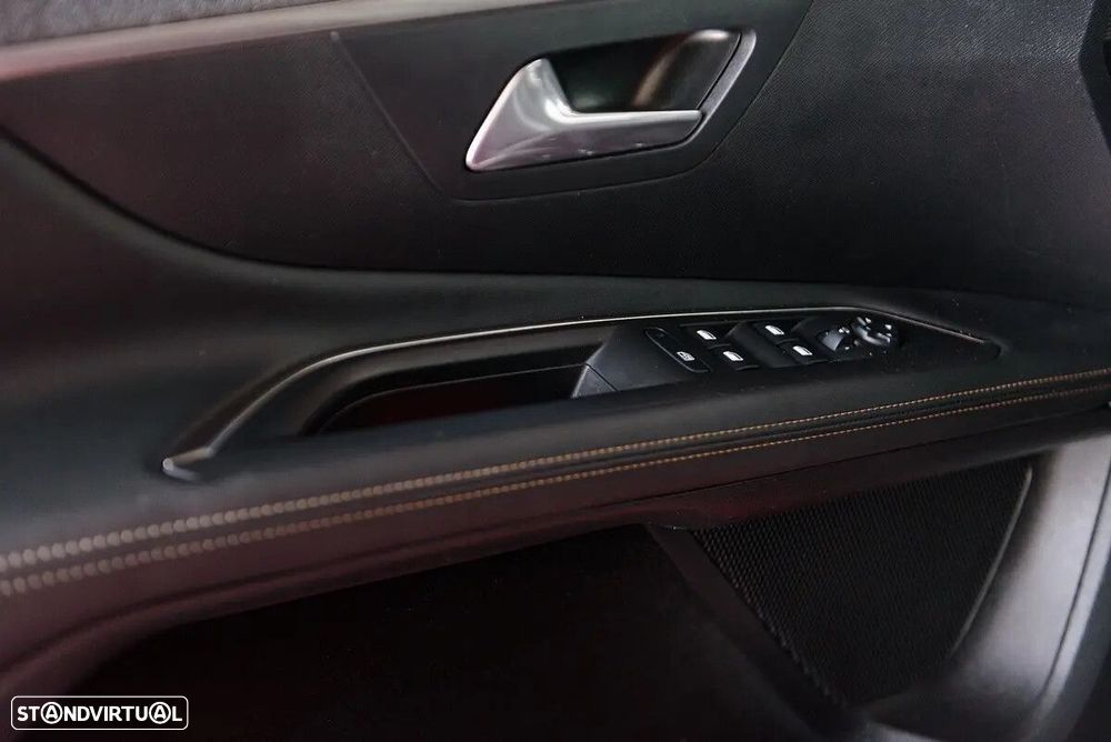 Peugeot 3008 1.5 BlueHDi GT EAT8 - 46