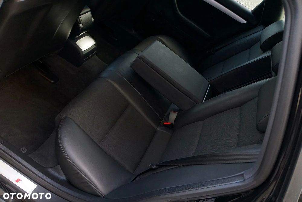 Audi A4 Avant 1.8 T quattro - 26